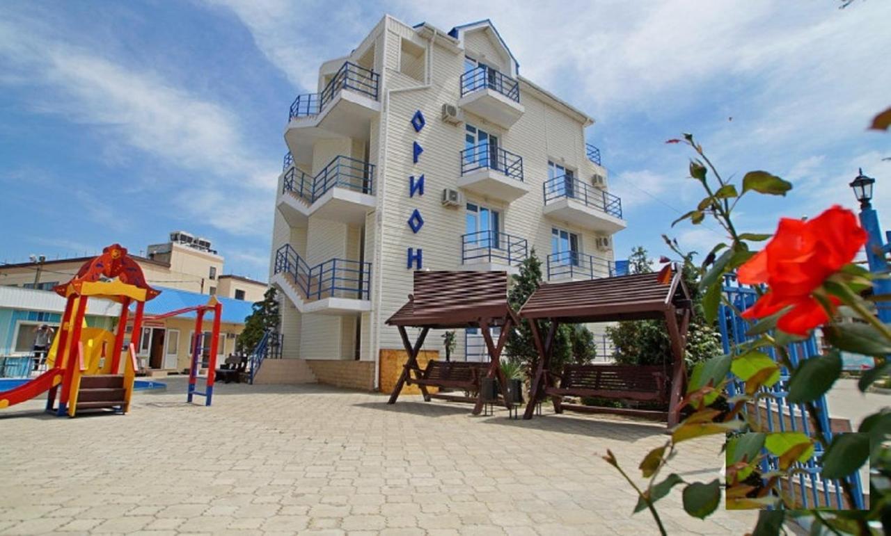 Gostevoi Dom Orion Hotel Vityazevo Exterior photo